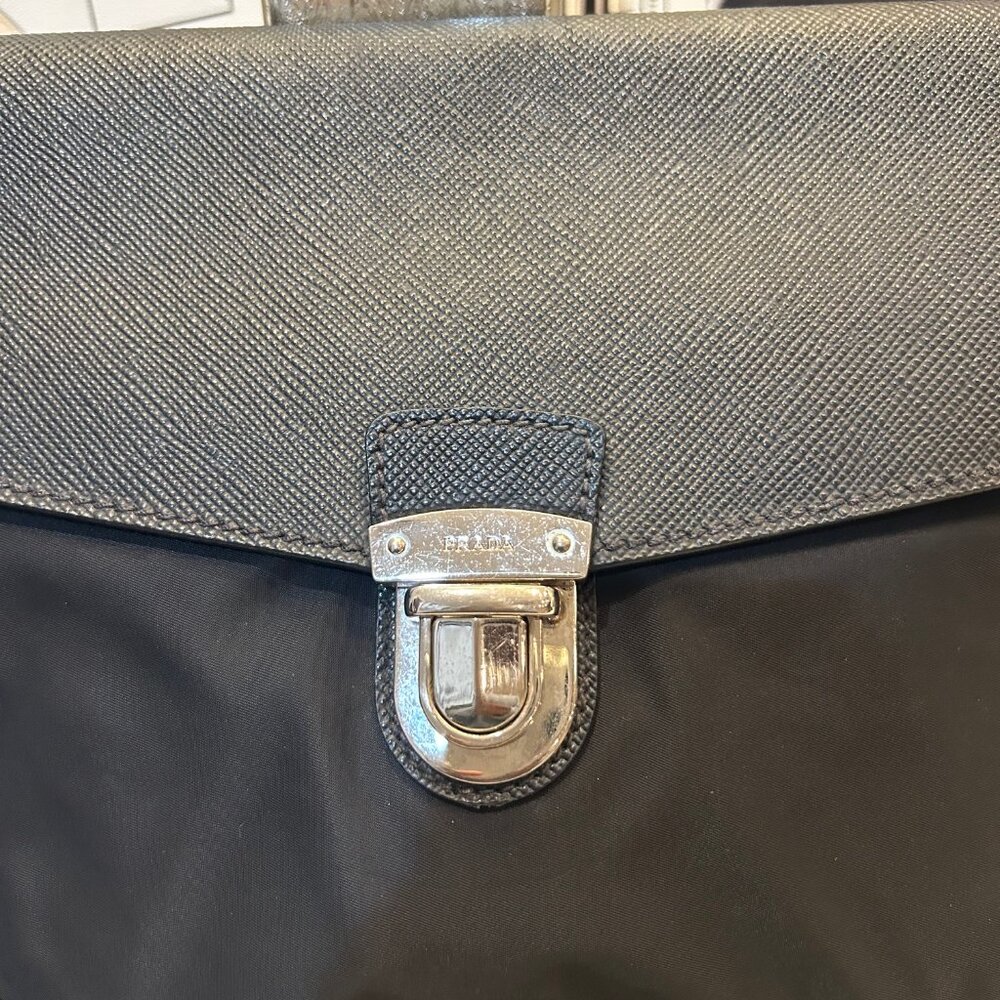 Prada Push Lock Portfolio Pouch in Saffiano Leather & Tessuto Nylon - Picture 3 of 12